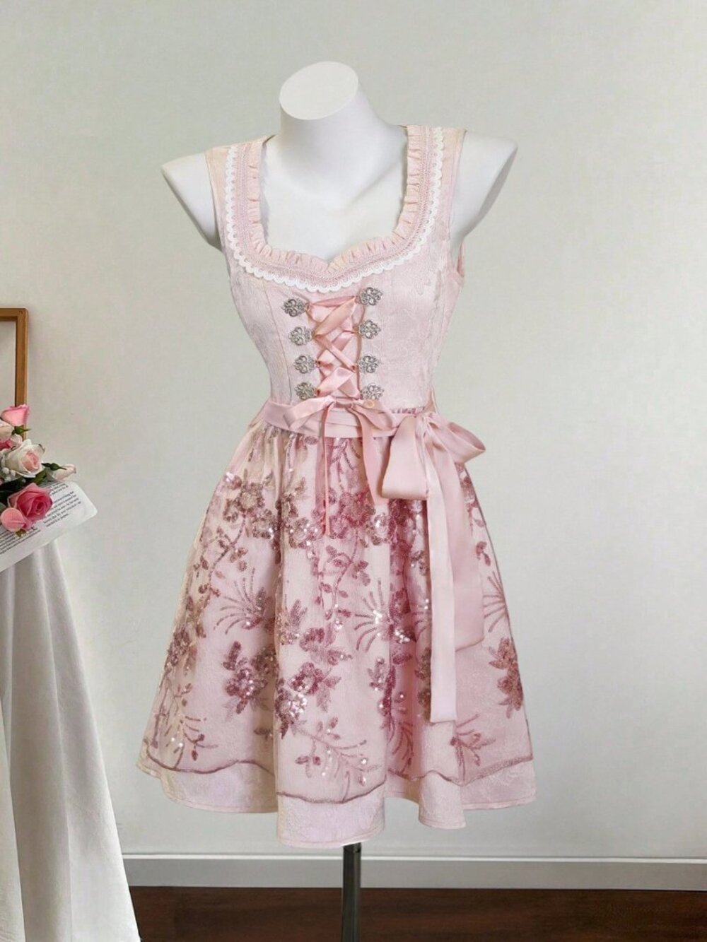 Light Pink Oktoberfest German Dirndl Dress - Size: 6 / M - Picture 2 of 5